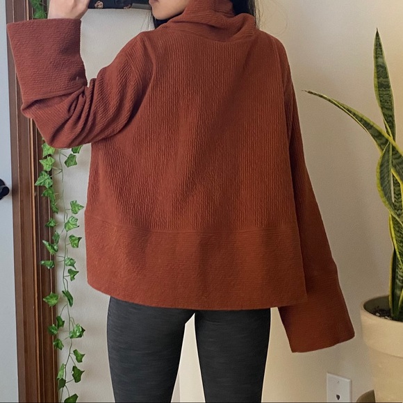 RARE Lululemon Retreat Yourself Pullover - Picture 7 of 8